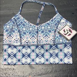 strut this sports bra